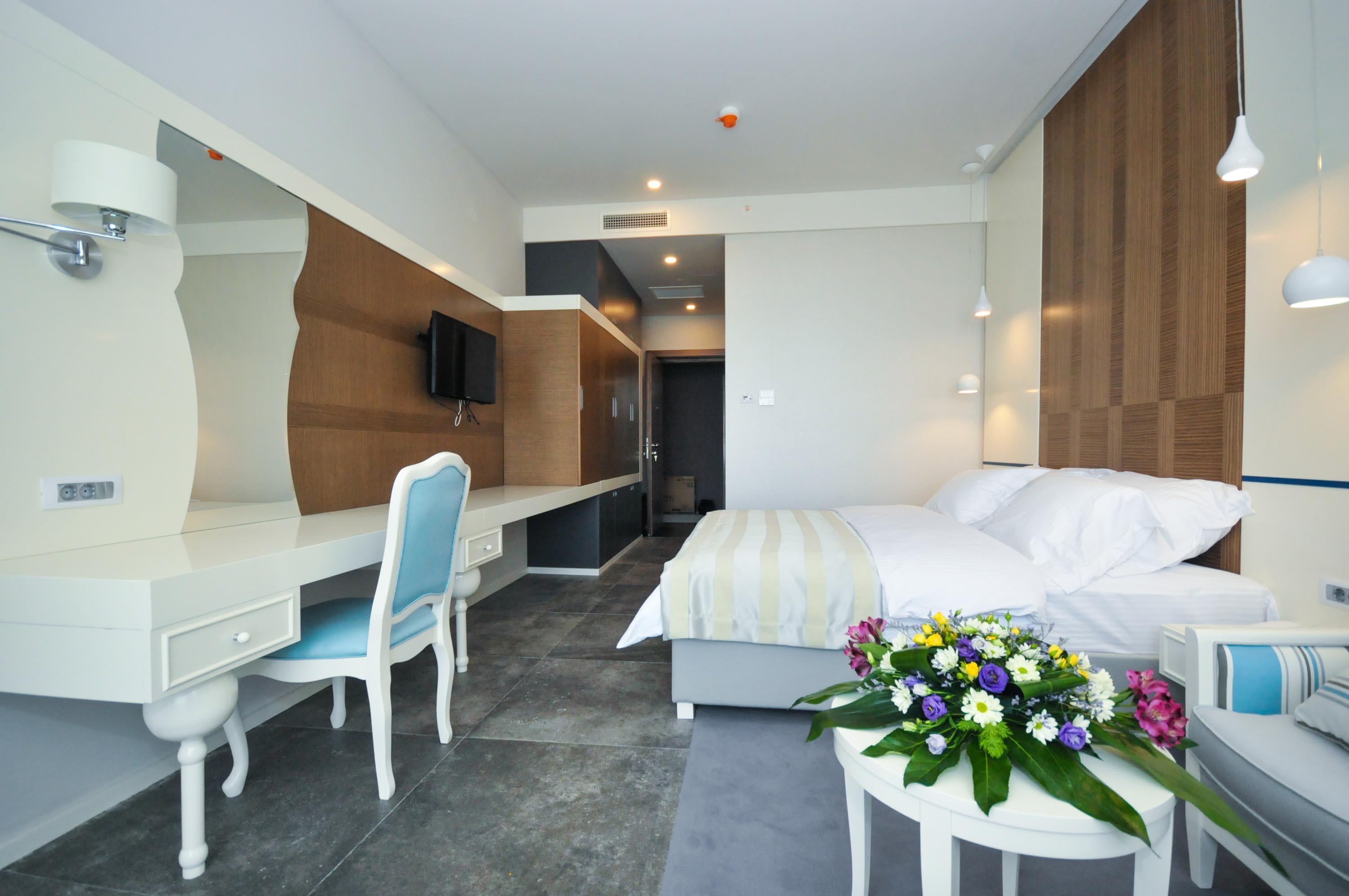 בודווה Hotel Bracera מראה חיצוני תמונה