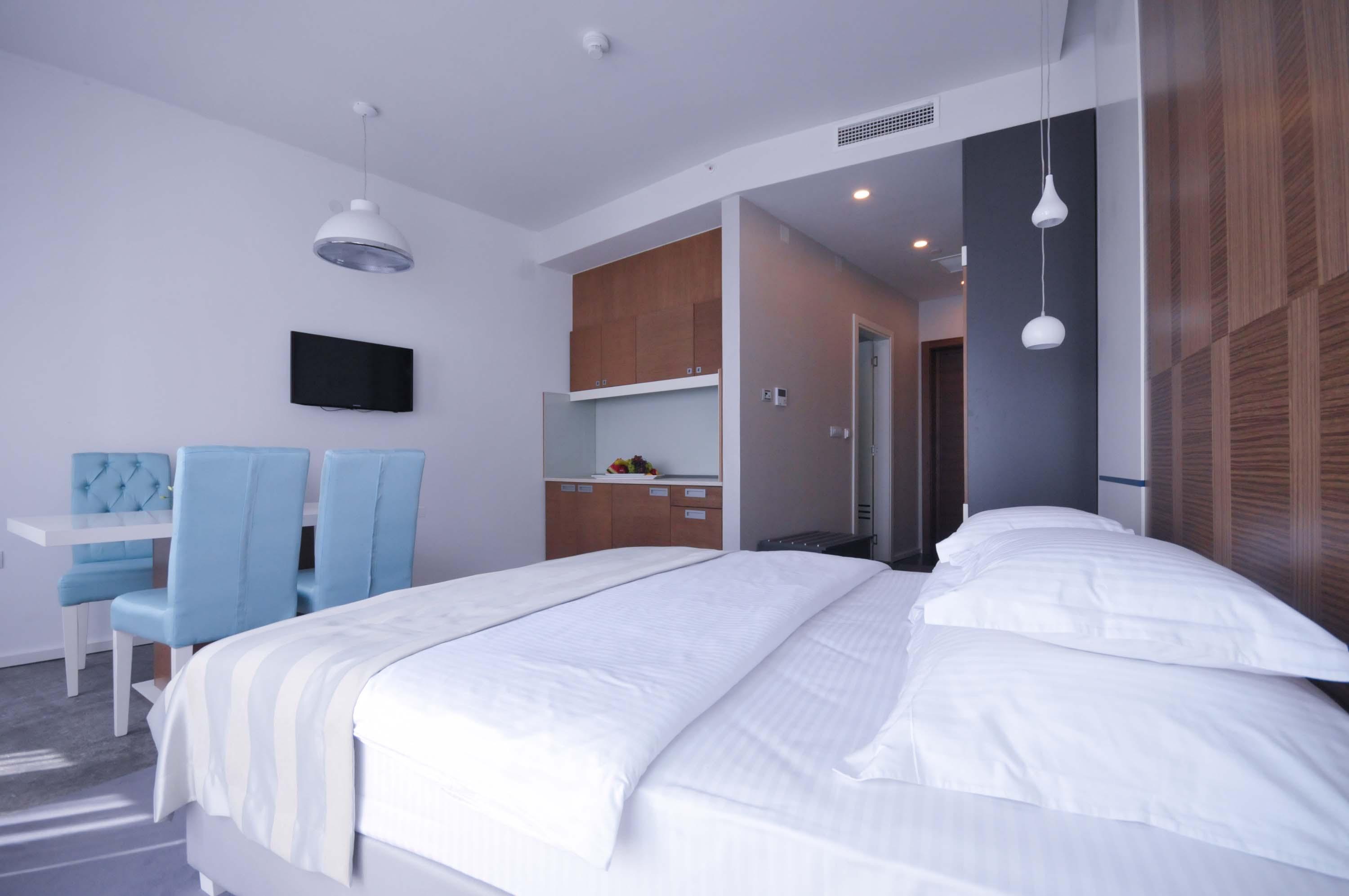 בודווה Hotel Bracera מראה חיצוני תמונה