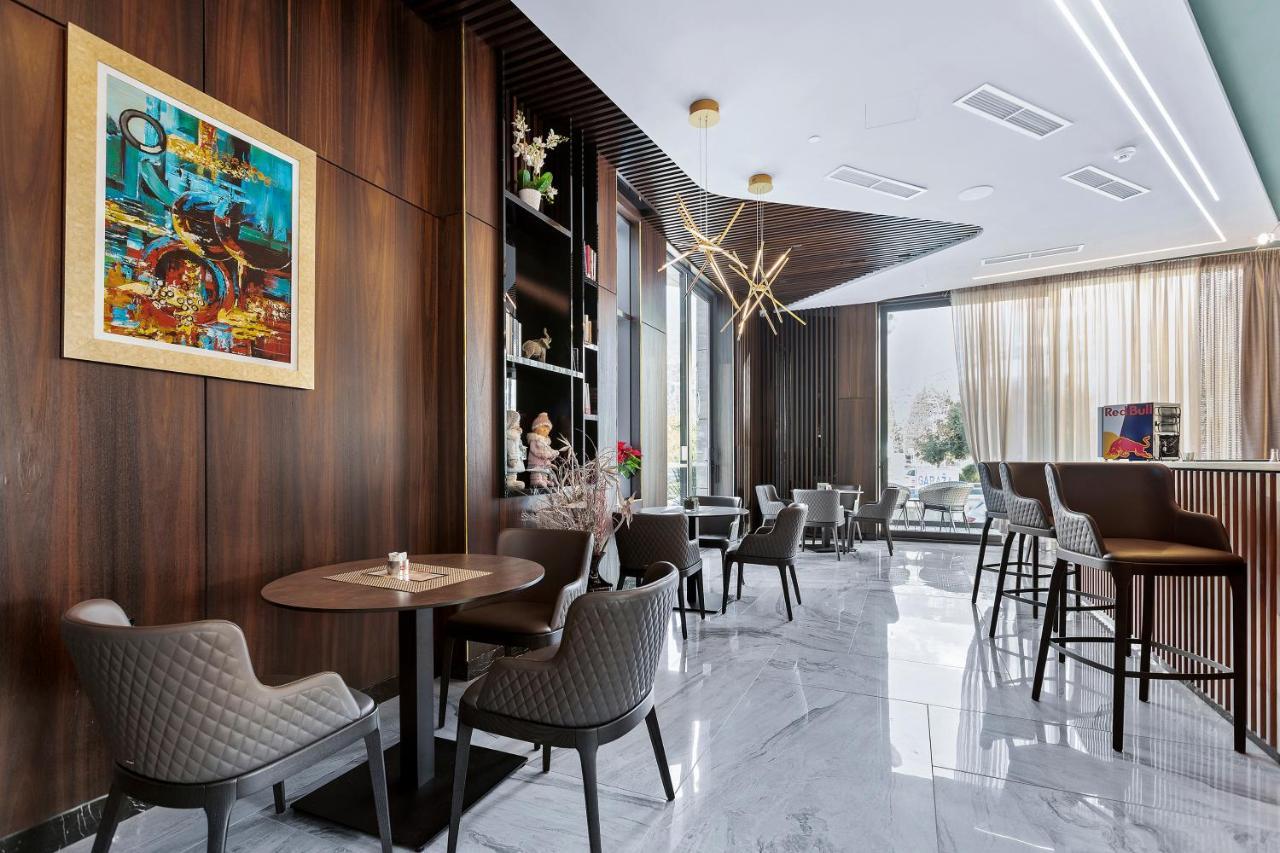 בודווה Hotel Bracera מראה חיצוני תמונה