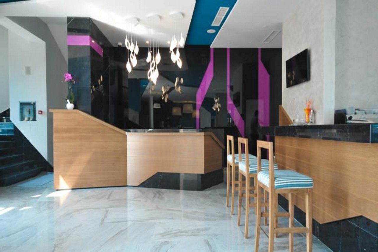 בודווה Hotel Bracera מראה חיצוני תמונה
